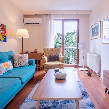 Pleasant Flat With Central Location In Sisli Istanbul Bagian luar foto