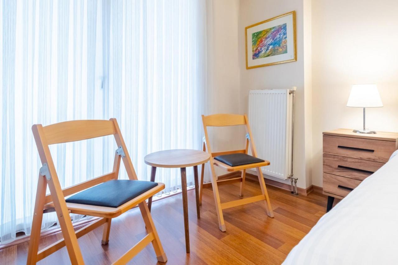 Pleasant Flat With Central Location In Sisli Istanbul Bagian luar foto